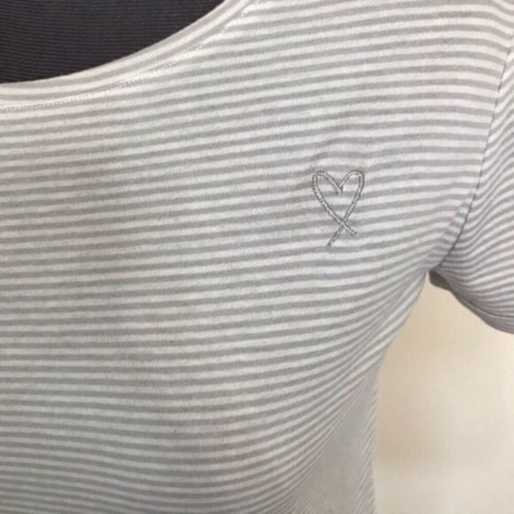 VICTORIA'S SECRET Cotton Blend Short Sleeve Tee Gray/White Sz L NWT - Picture 2 of 5